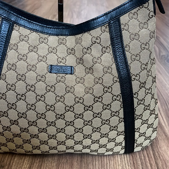 A155 - π― % authentic Gucci shoulder bag - Picture 6 of 16